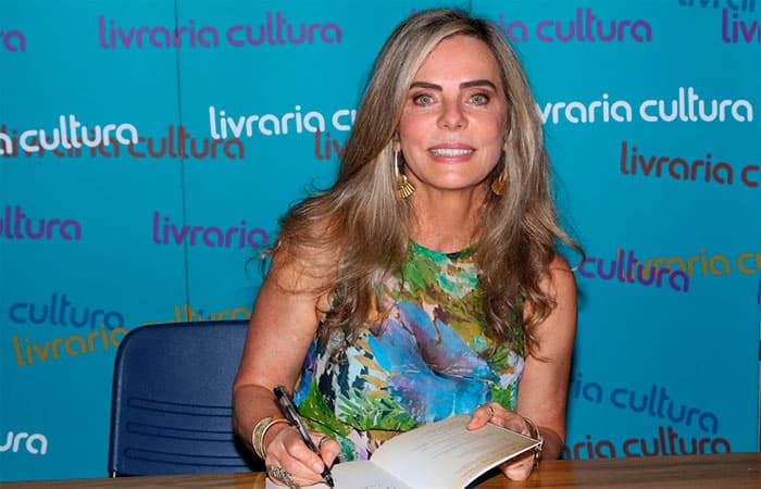 Série de Bruna Lombardi na TV paga terá cenas com nu frontal
