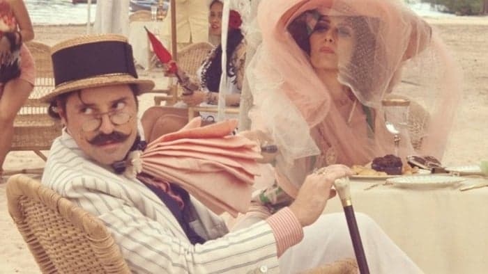 "Dois Irmãos": Maria Fernanda Cândido e Emilio Orcciolo Netto criam macacos como filhos