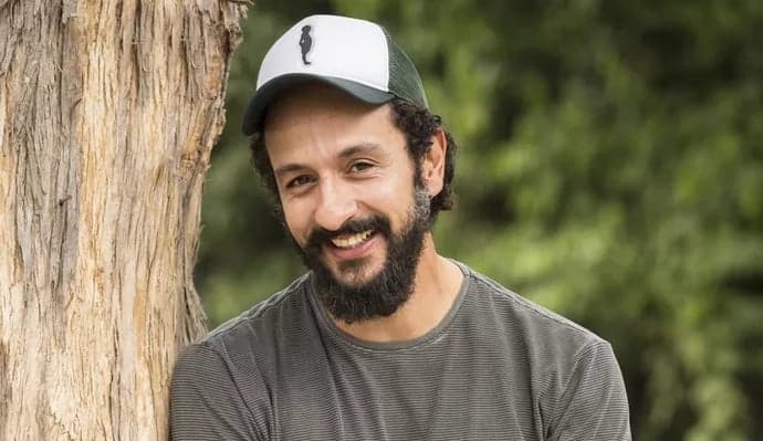 Irandhir Santos narrará minissérie "Dois Irmãos"
