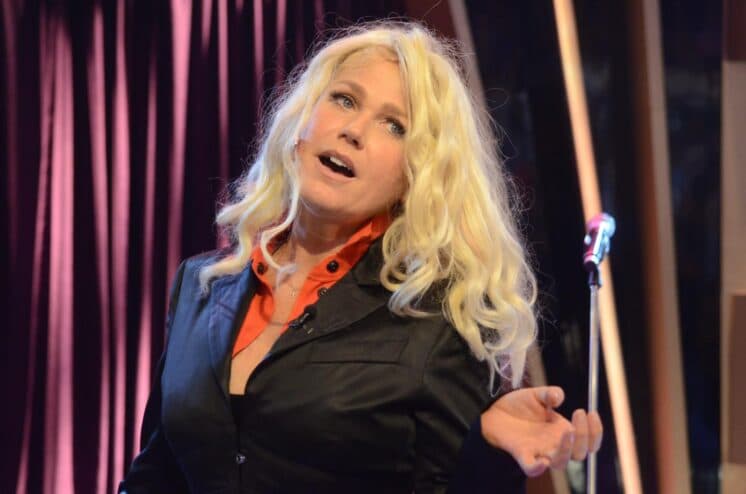 "Quando estava na outra emissora, vivia nessa bolha", revela Xuxa para Porchat que ainda dubla Eliana e Angélica