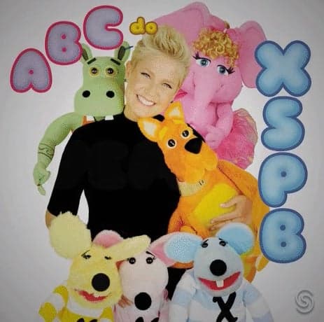 Apesar do boicote da gravadora, "XSPB 13" bomba nas vendas em 2017; Xuxa comemora