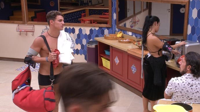 "BBB17": Antônio pega as malas e diz que vai abandonar o programa