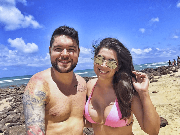 Celebrando 4 anos juntos, Andressa Ganacin faz piada com atual forma física de Nasser