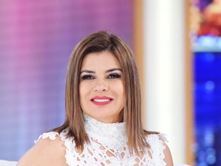 Mara Maravilha revela não poder mais ser mãe e se emociona