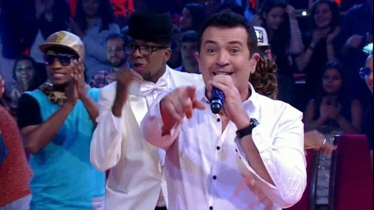 Cantor Beto Barbosa é preso após confusão em supermercado; assista!