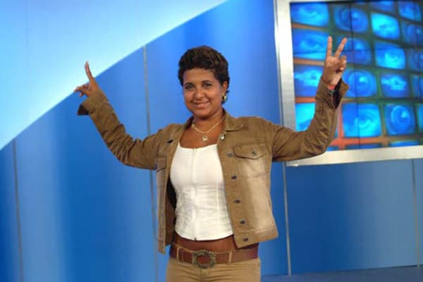 Cida do BBB4 se casa pela segunda vez e mora em casa simples com os filhos e o novo marido