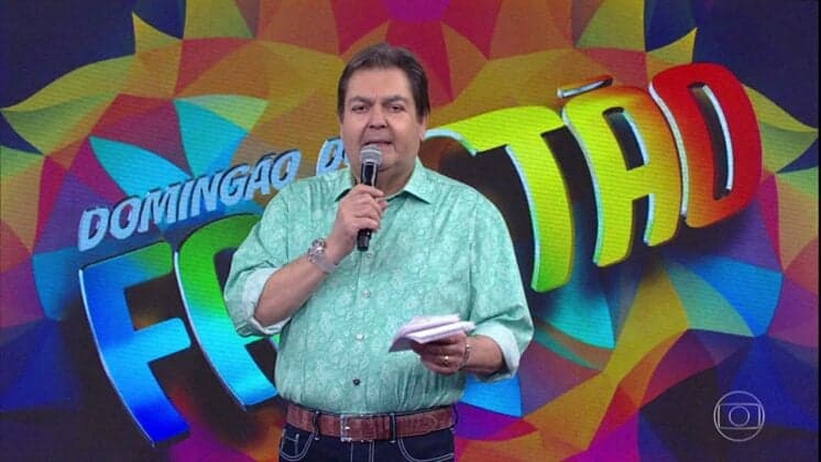 Faustão paga conta de Temer em restaurante