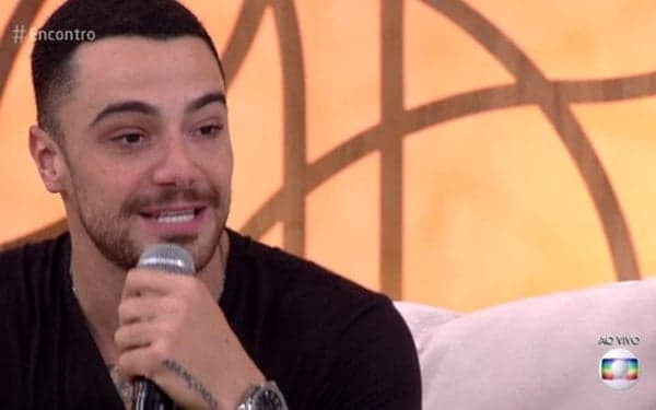 Ao vivo na Globo, Felipe Titto explica infarto que o assustou