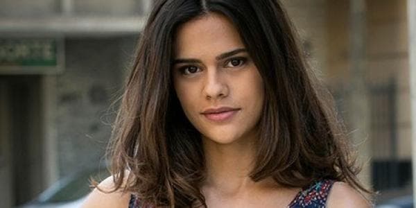 "A Lei do Amor": Aline volta como garota de programa e humilha Yara