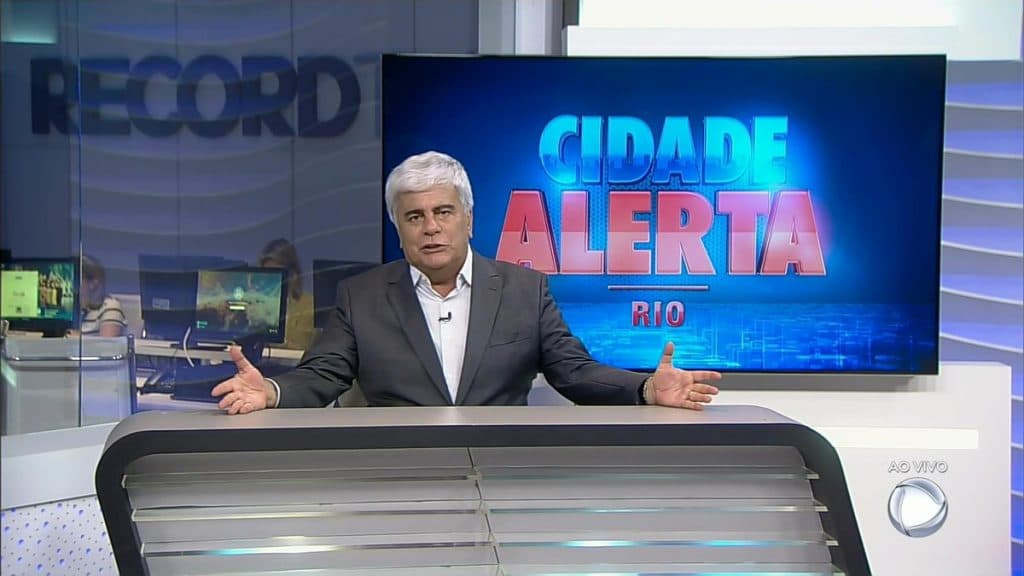 Wagner Montes tranquiliza fãs após afastamento da TV