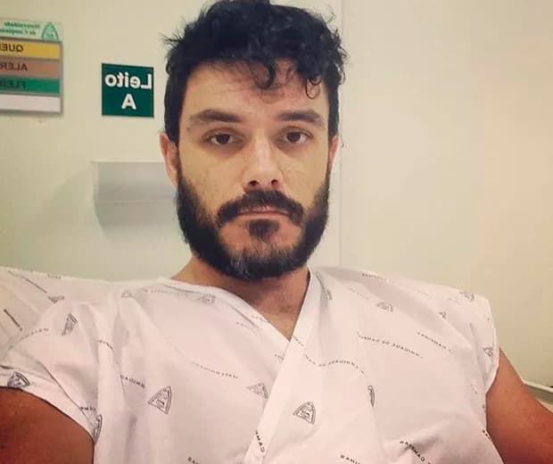 Após sofrer acidente, Kiko Pissolato comemora recuperação: "Última cirurgia"
