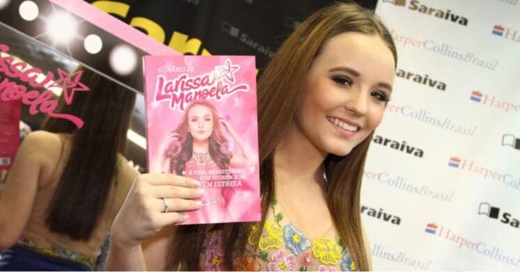 Livro de Larissa Manoela fica entre os mais vendidos de 2016