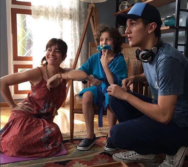 Longe das novelas, Alessandra Negrini faz filme com o youtuber Christian Figueiredo