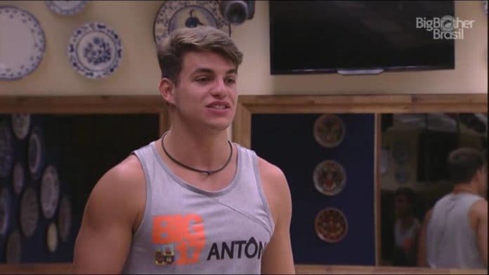 "BBB17": Antônio revela ter chocado família evangélica; saiba o motivo!