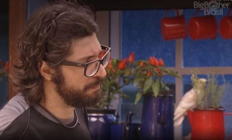 Na Globo, participante do "BBB" menciona o "Programa Silvio Santos"