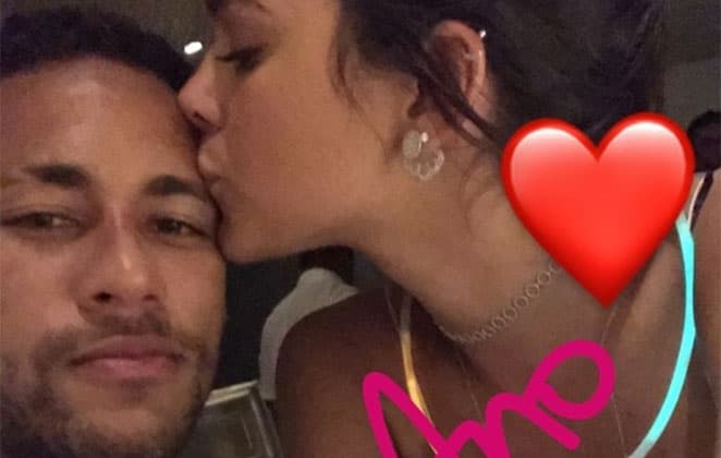 Após voltar com Neymar, Bruna Marquezine volta a faturar alto