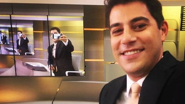 Evaristo Costa entra na moda de "Logo Eu" e tem meme compartilhado mais de 60.000 vezes