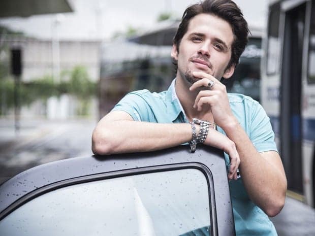 Gil Coelho quer romance para personagem gay de "A Lei do Amor"