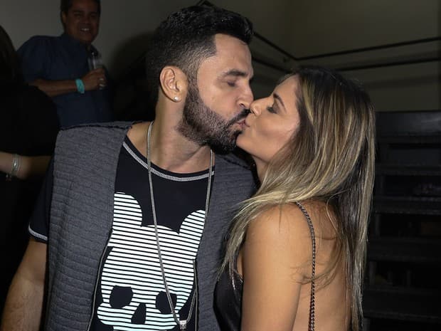 Latino anuncia o fim de mais um namoro em seu Instagram