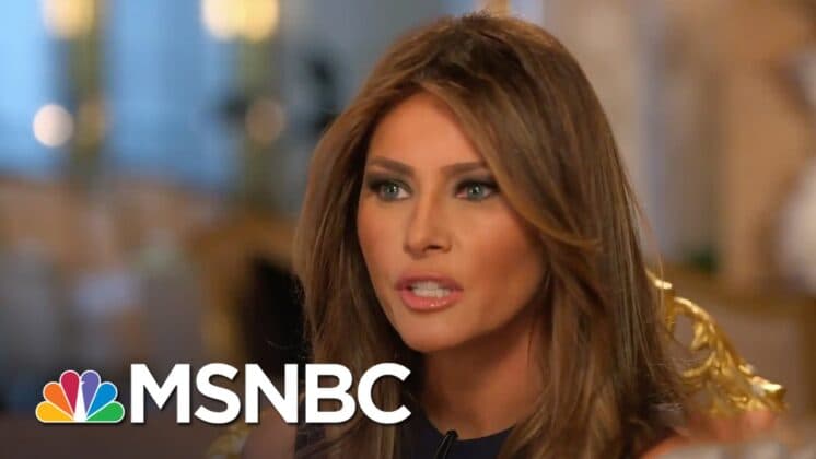 Melania Trump processa blogueiro que lhe chamou de “acompanhante de luxo”