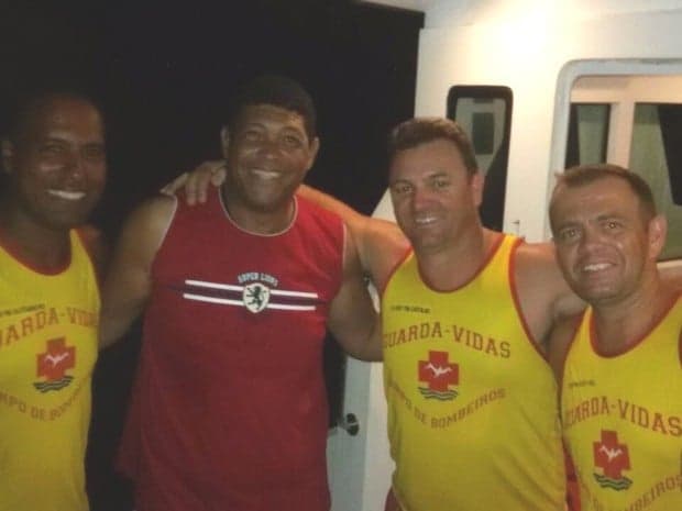 Pastor Valdemiro Santiago é resgatado após passar 15 horas em barco à deriva em alto-mar