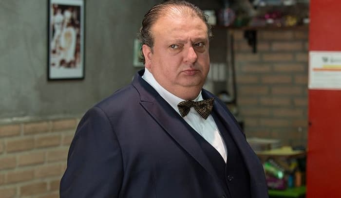 Em novo reality culinário, Erick Jacquin vira até conselheiro amoroso para salvar restaurantes