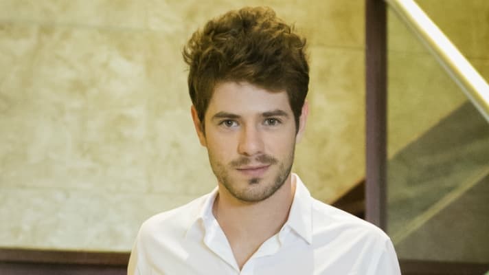 Maurício Destri viverá personagem inspirado em Ney Matogrosso em "Os Dias Eram Assim"