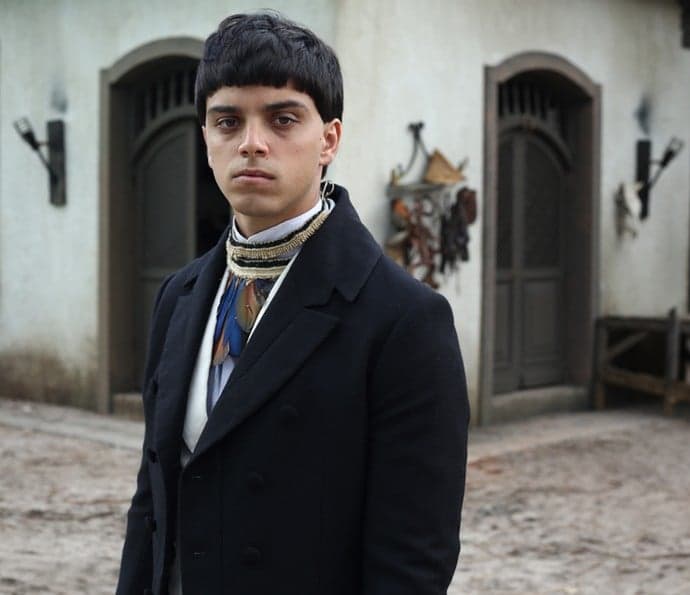 Atualmente na novela das seis, Rodrigo Simas afirma: "Odeio Zoológicos"