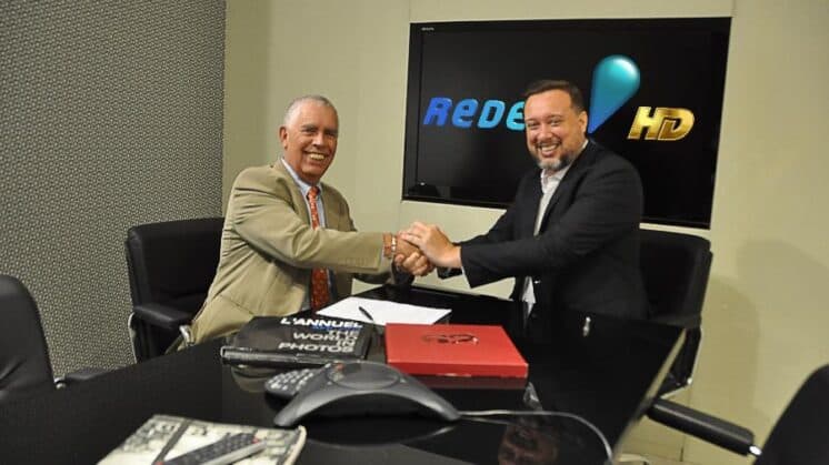 RedeTV! renova oficialmente contrato para transmitir Série B em 2017