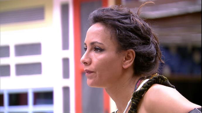 "BBB17": "Ela pode ser esperta, mas é burra", diz Marinalva sobre Emilly