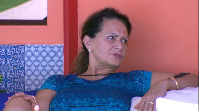 "BBB17": Ieda conta conversa que ouviu de Elis e diz que sister "inventa" coisas
