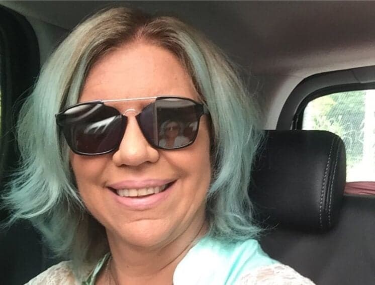 Após polêmica, Astrid Fontenelle muda a cor do cabelo novamente