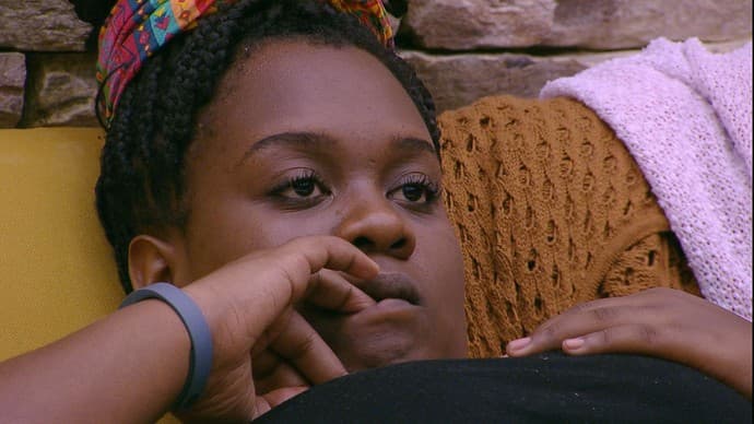 "BBB17": "Não estou conseguindo suportar", diz Roberta sobre Ieda