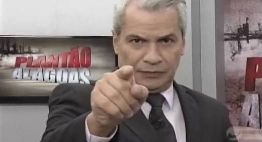 Péssimo aluno, apresentador que rogou praga em maconheiros repetiu sete vezes a 7ª série