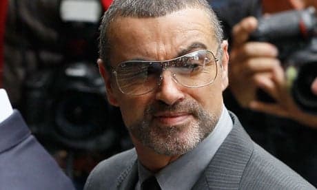 Após três meses da morte, corpo de George Michael finalmente é enterrado