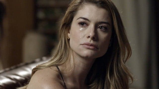 Confira a primeira vingança de Léo Régis contra Diana em "Rock Story"