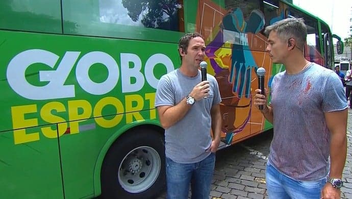 Edição do "Globo Esporte" tem dancinha de comentarista e pedido de casamento ao vivo