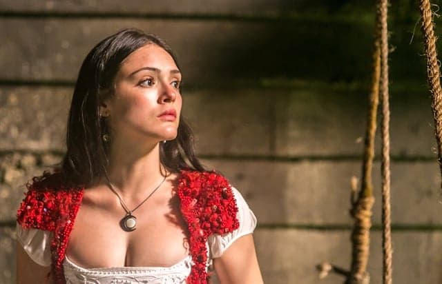 Na internet, Isabelle Drummond é elogiada pelo seu trabalho em "Novo Mundo