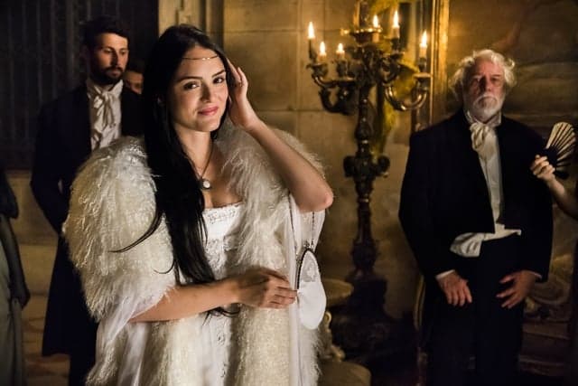 Globo apresenta novela "Novo Mundo", atriz se emociona e autora explica parte ficcional