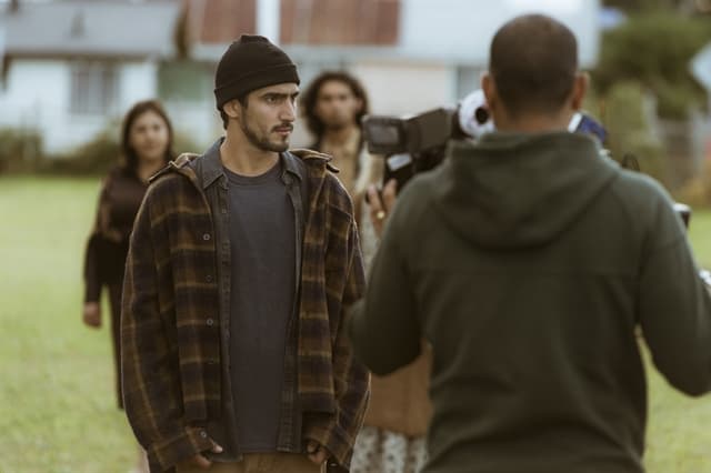 "Os Dias Eram Assim": Globo inicia gravações da supersérie; conheça toda a história da trama