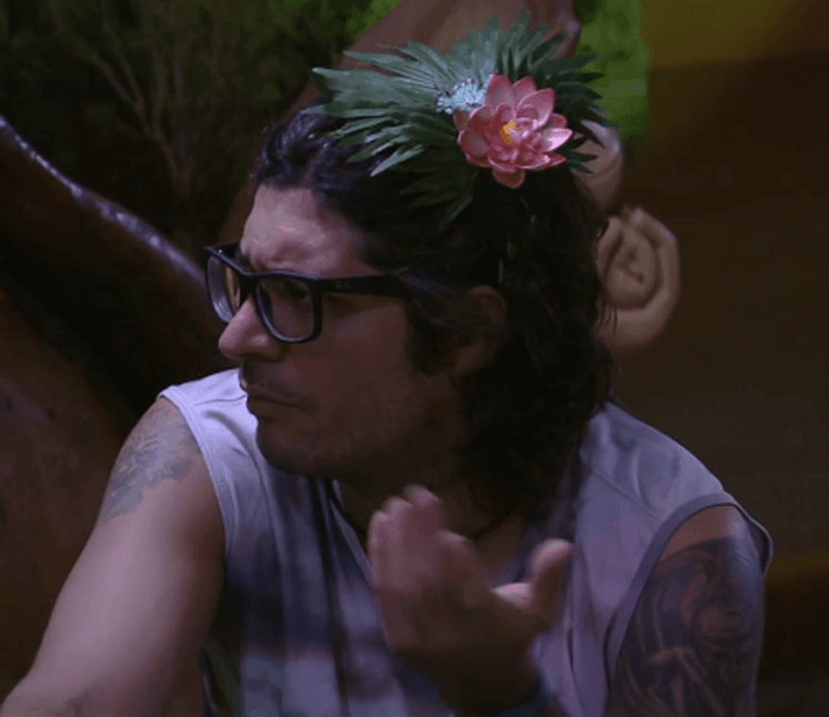 "BBB 17": Ilmar critica Marcos e sua relação com Emilly