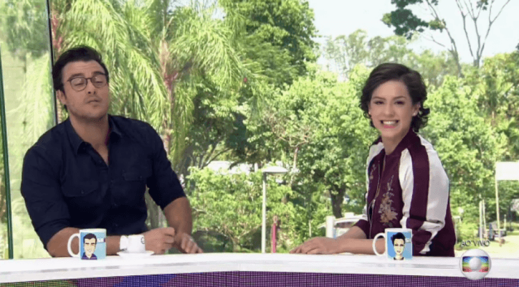 Sophia Abrahão brinca com Joaquim Lopes e deixa apresentador sem graça ao vivo