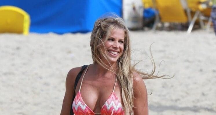 Karina Bacchi publica post agradecendo o carinho dos fãs após anúncio de gravidez