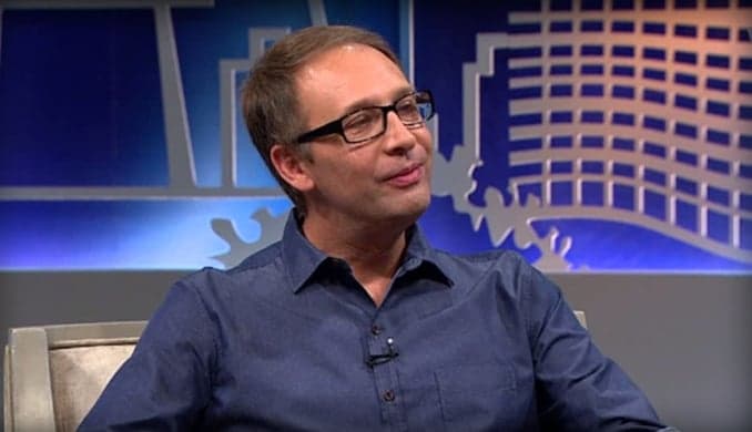 Colunista José Armando Vannucci deixa a TV Gazeta e assina com a Globo