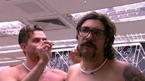 "BBB 17": Ilmar tem sangramento no ouvido e é socorrido por Marcos