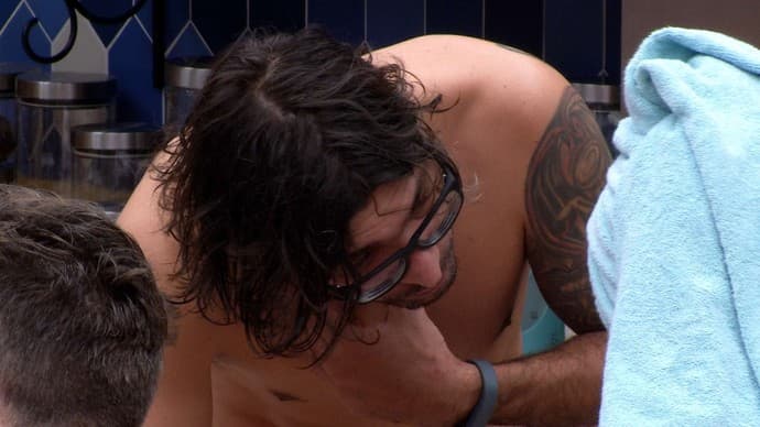 No "BBB17", Ilmar coloca Emilly em seu devido lugar