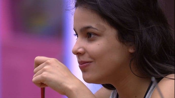 "BBB17": Emilly fala sobre saída de Pedro: "subestimou as pessoas erradas"