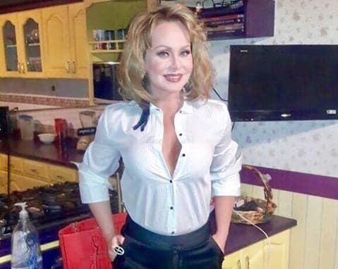 Protagonista de "A Usurpadora", Gaby Spanic recebe prêmio no México