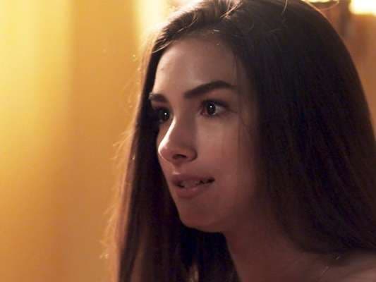 “Rock Story”: Yasmin revela à Zac que tem trauma de sexo e que teve vídeo íntimo vazado