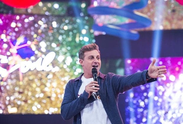 Luciano Huck não descarta carreira política e vira piada na web